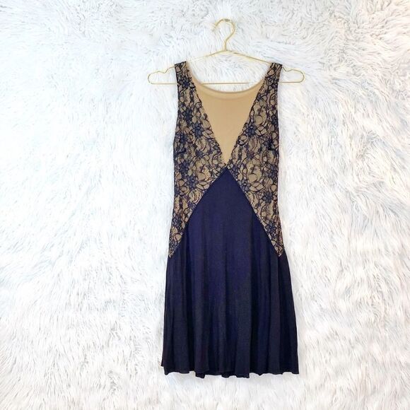𝅺bailey 44 lace slip dress - Picture 1 of 4